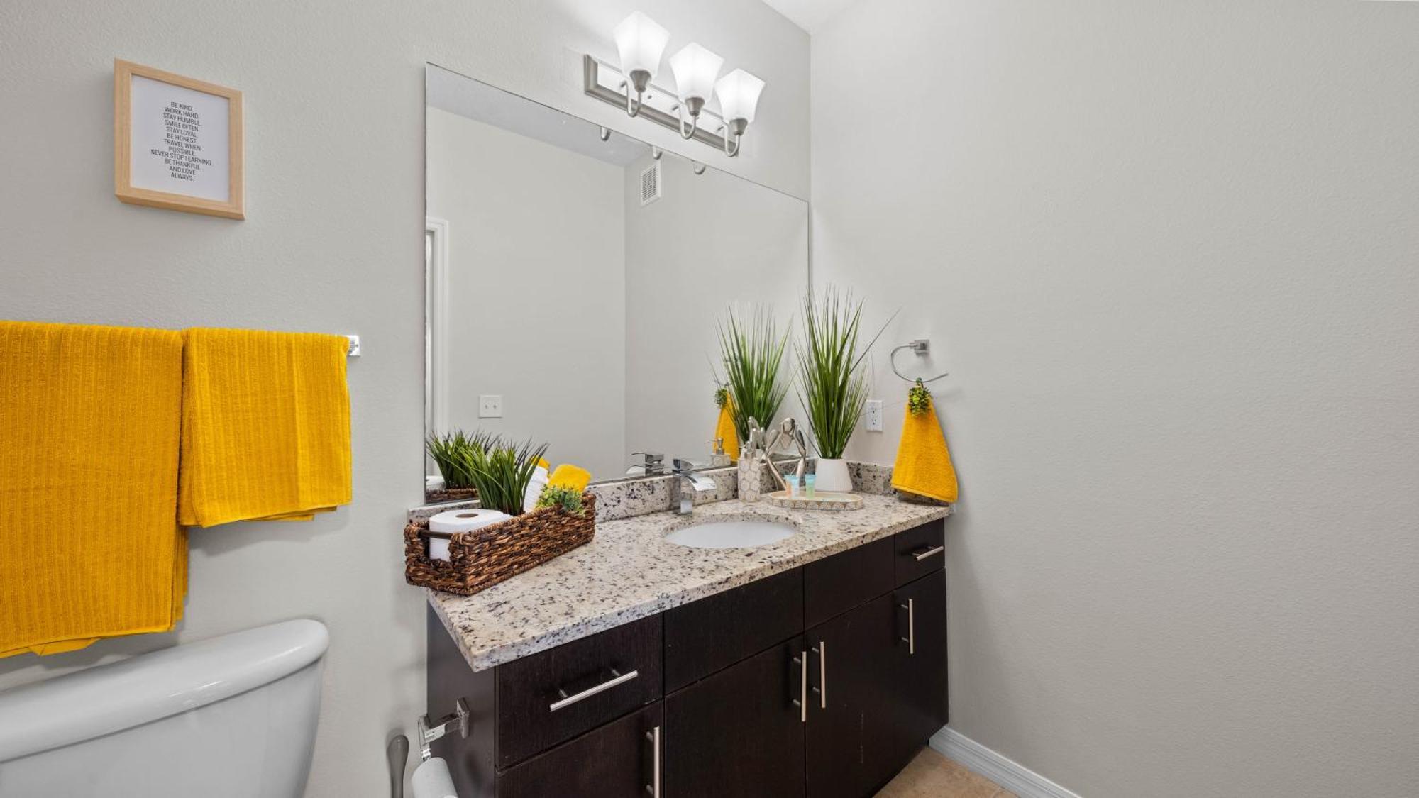 Cozy 2Br2Ba Gem-Near Airport Lägenhet Tampa Exteriör bild